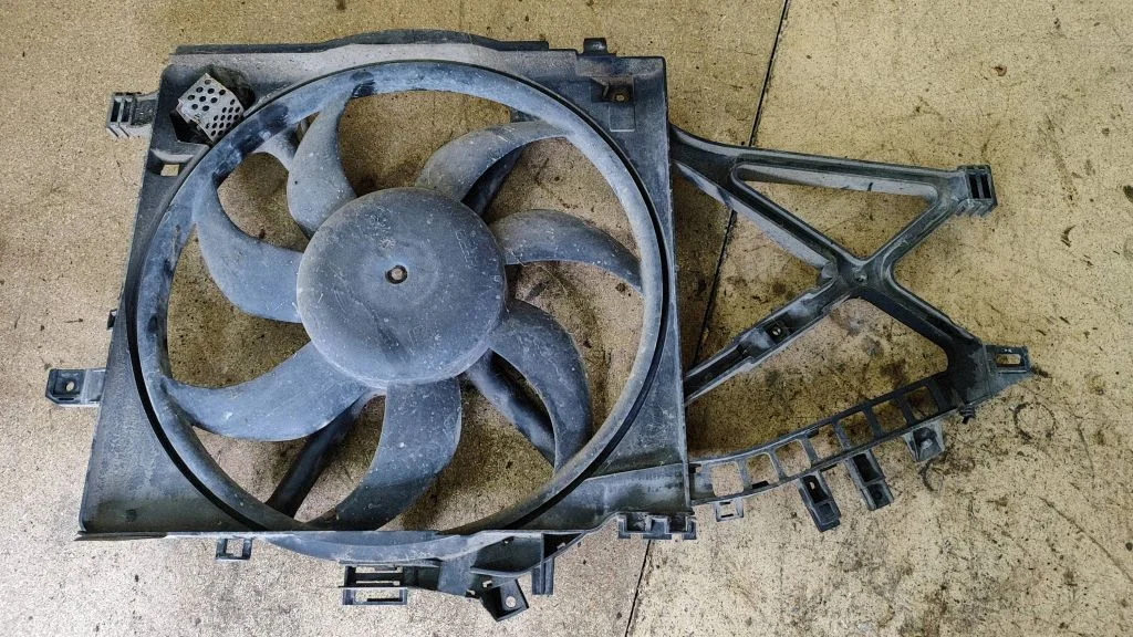 Elektriline radiaatori jahutusventilaator – Opel Corsa C (2000-2006)