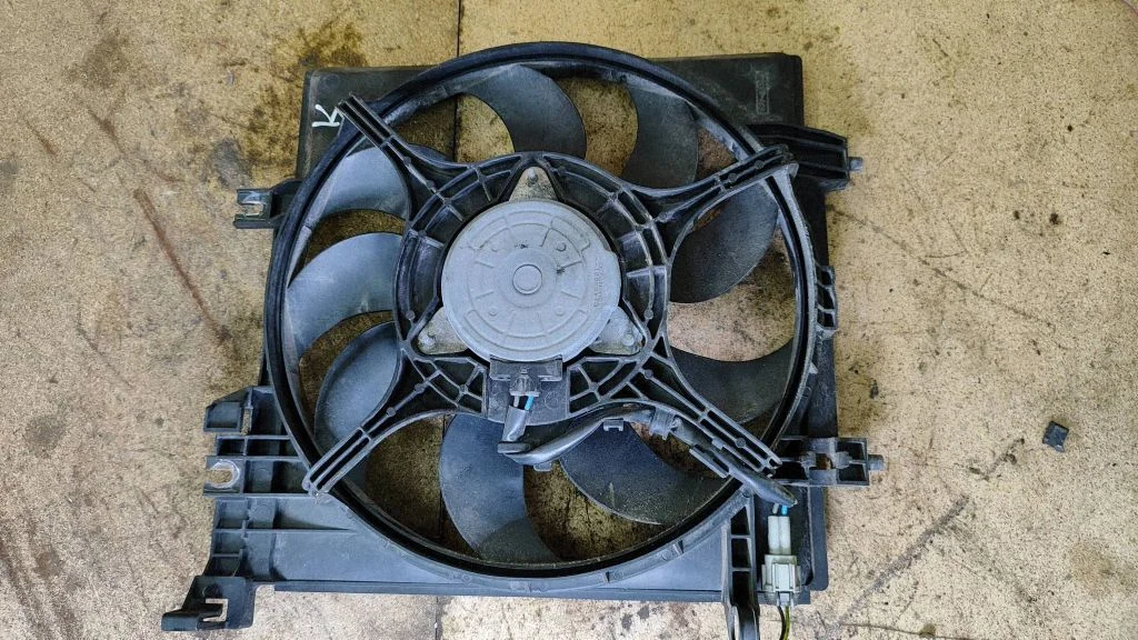 Ventilaatorite komplekt – vasak
