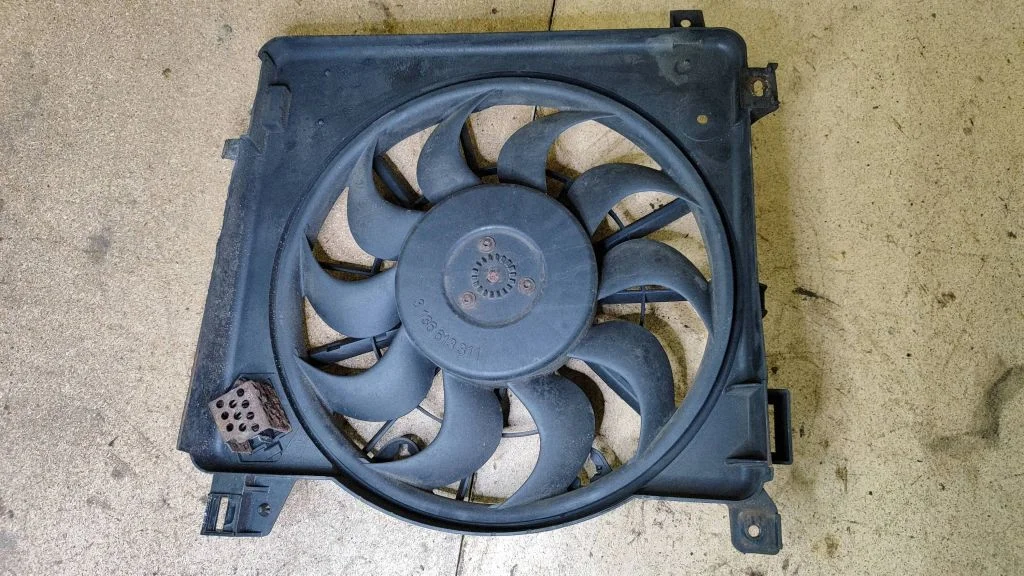 Fan set 24467444