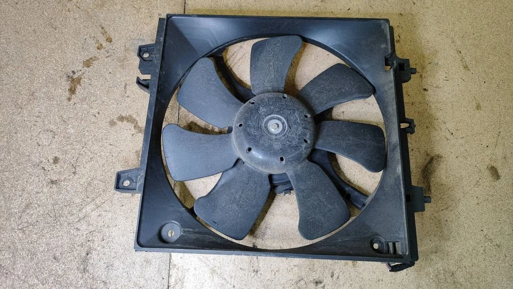 Ventilaatorite komplekt – parem