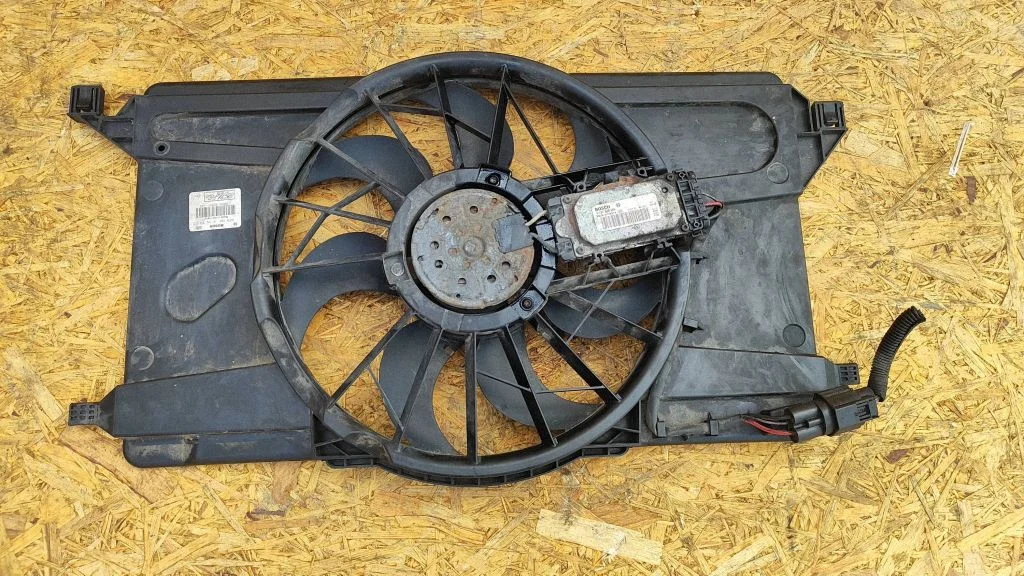 Ventilaatorite komplekt 3M5H8C607UG