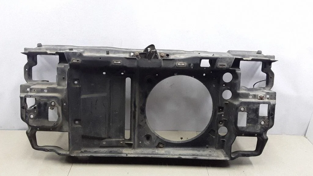 Radiaatori tugipaneel – Volkswagen Polo III 6N 6N2 6NF (1995-2001)