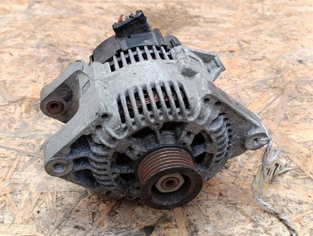 Generator/alternator – Opel Sintra (1996-1999)