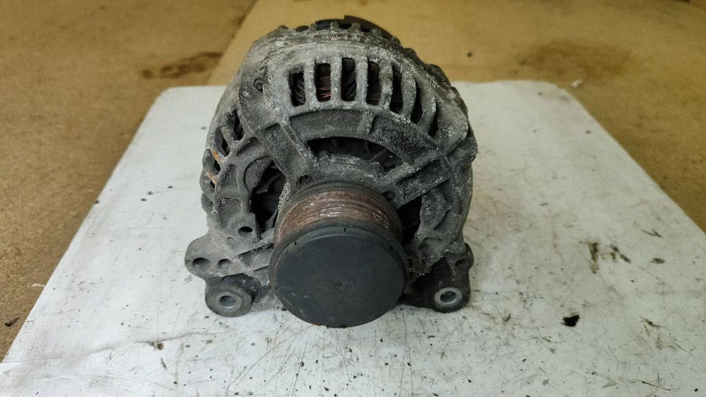 Generaator 028903028E