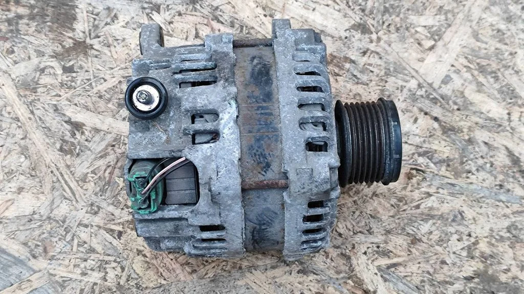 Generaator 23700AA640