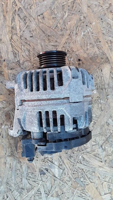 Generaator 047903015Q