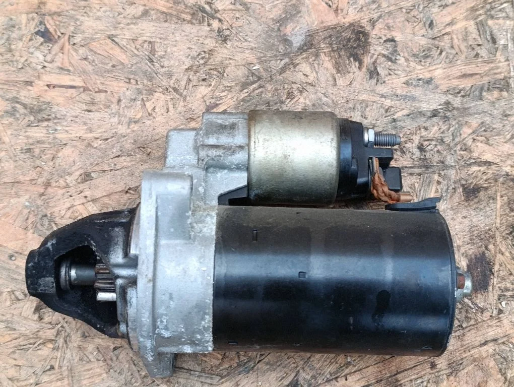 Starter motor 7589350