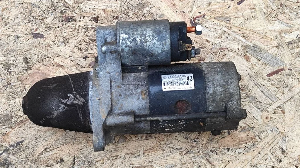 Starter motor M002T89071