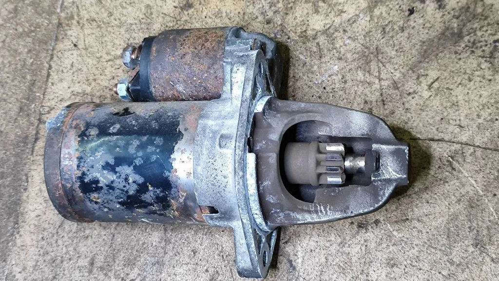 Starter motor M000T45271ZT
