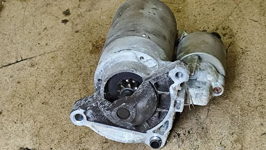 Starter motor 9647982880