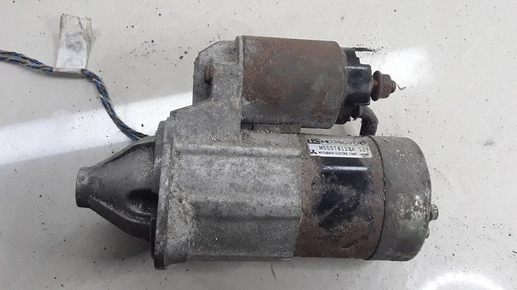 Starter motor MD360368