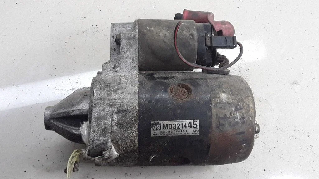 Starter motor MD321445