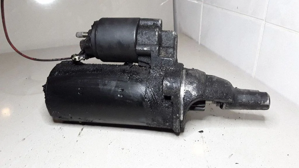 Starter motor 1005821953