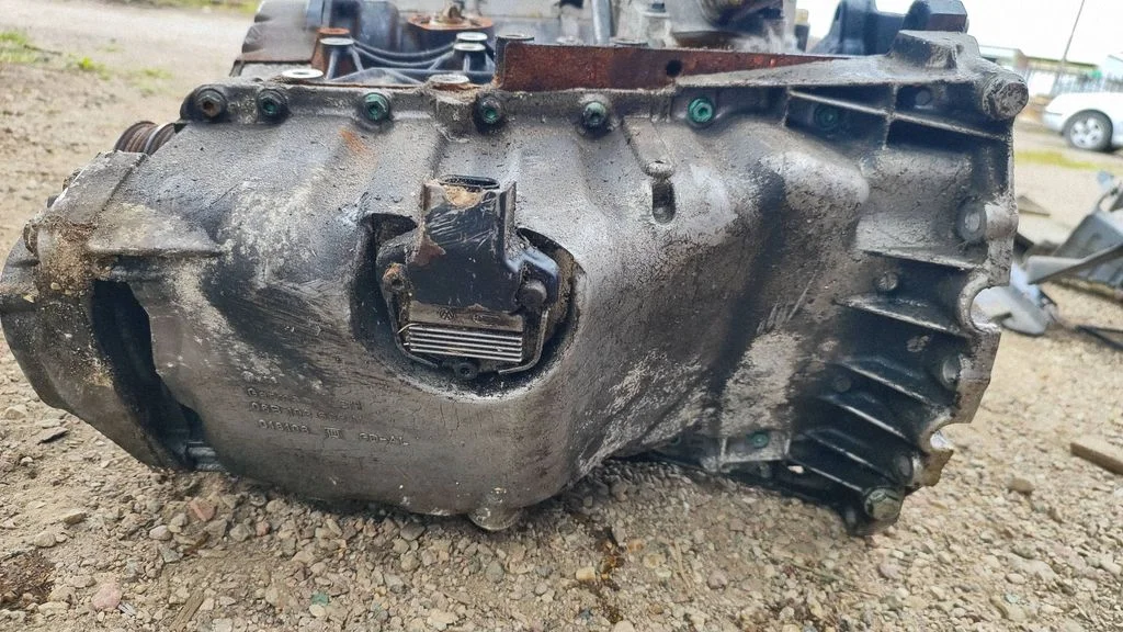 Oil sump – Volkswagen Passat B5.5 (2001-2005)