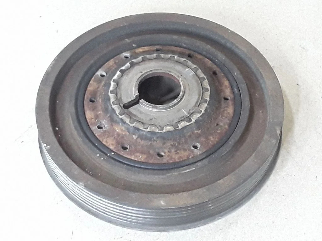 Crankshaft pulley – Renault Megane II (2006-2008)