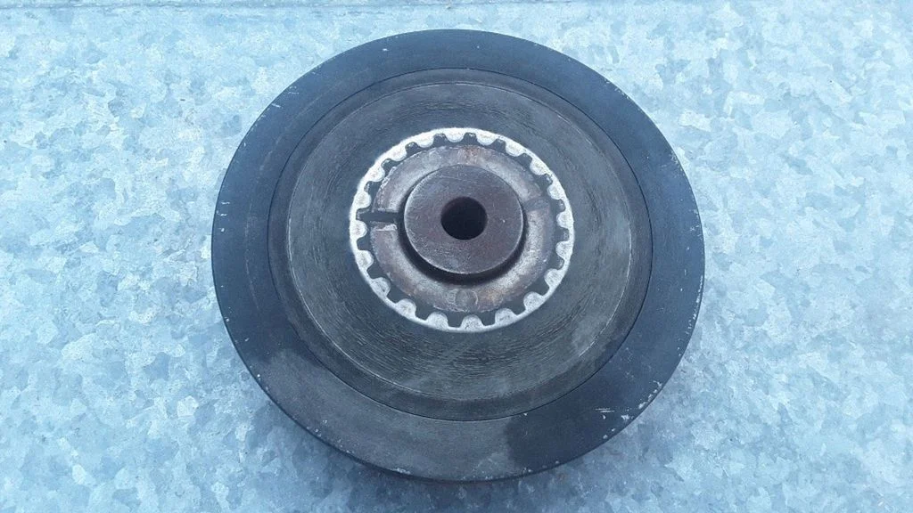 Crankshaft pulley – Renault Megane I (1995-2002)