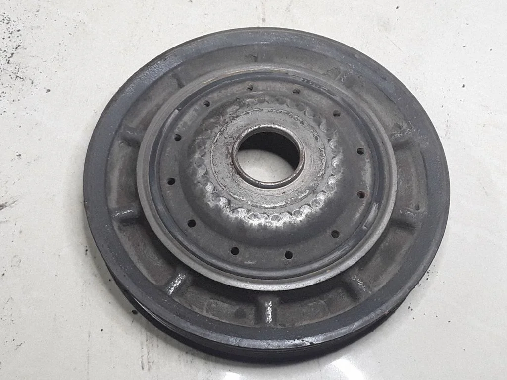Crankshaft pulley – Renault Megane II (2002-2005)