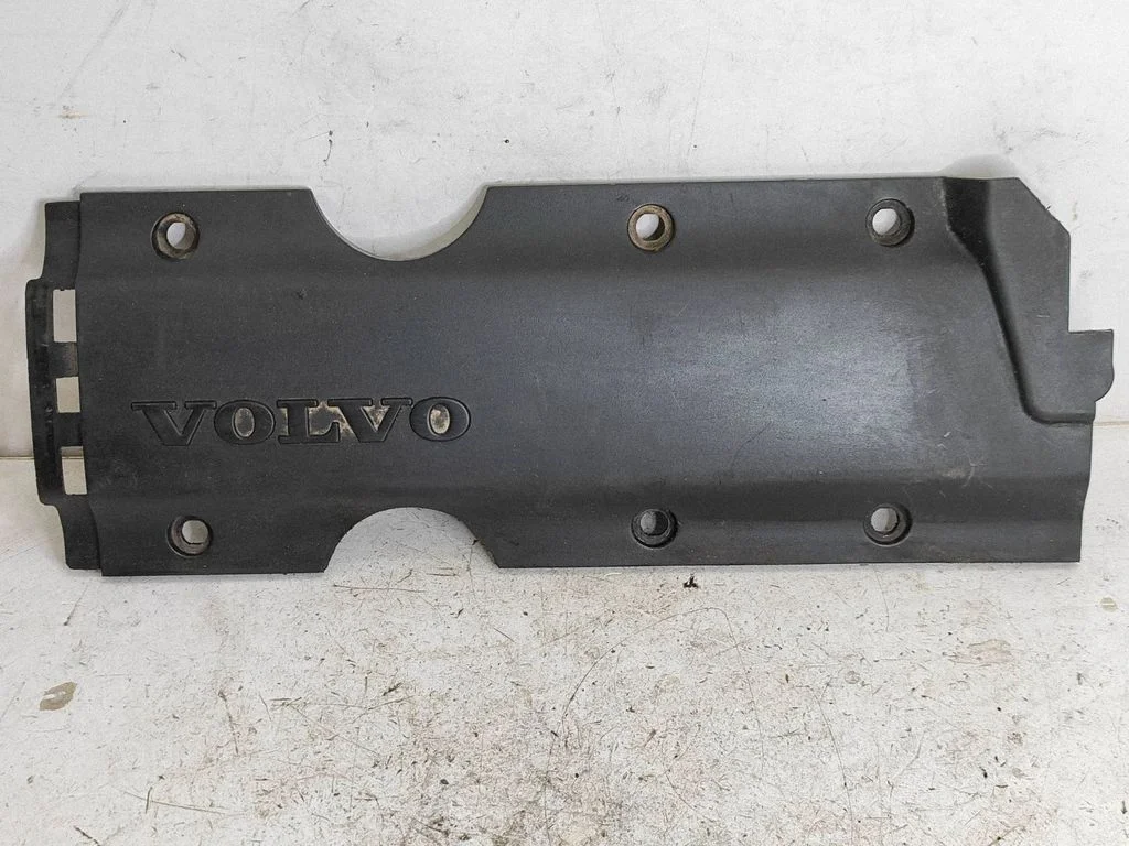Mootori kate (kaunistus) – Volvo S60 (2001-2004)