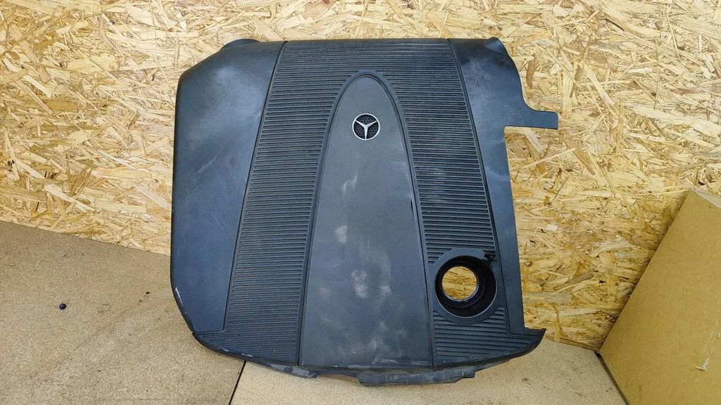 Engine cover (trim) – Mercedes-Benz C-Class W203 (2000-2007)