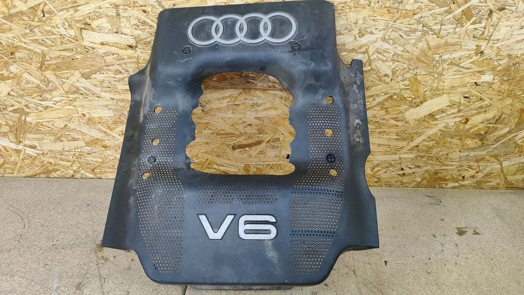 Engine cover (trim) 078103927P
