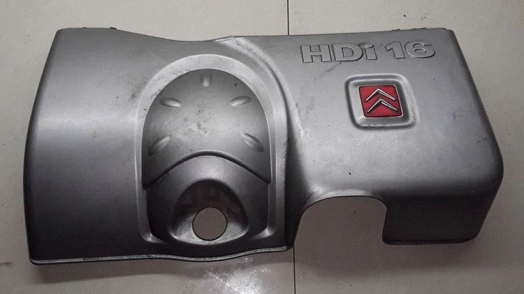 Engine cover (trim) – Citroen C5 (2001-2004)