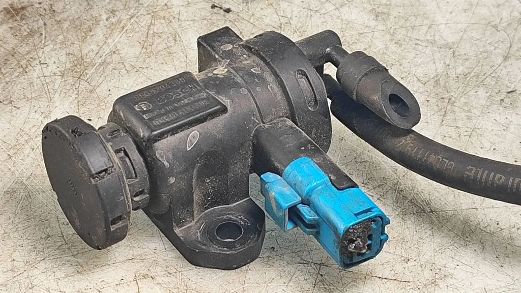 Turbo solenoid valve 9635704380