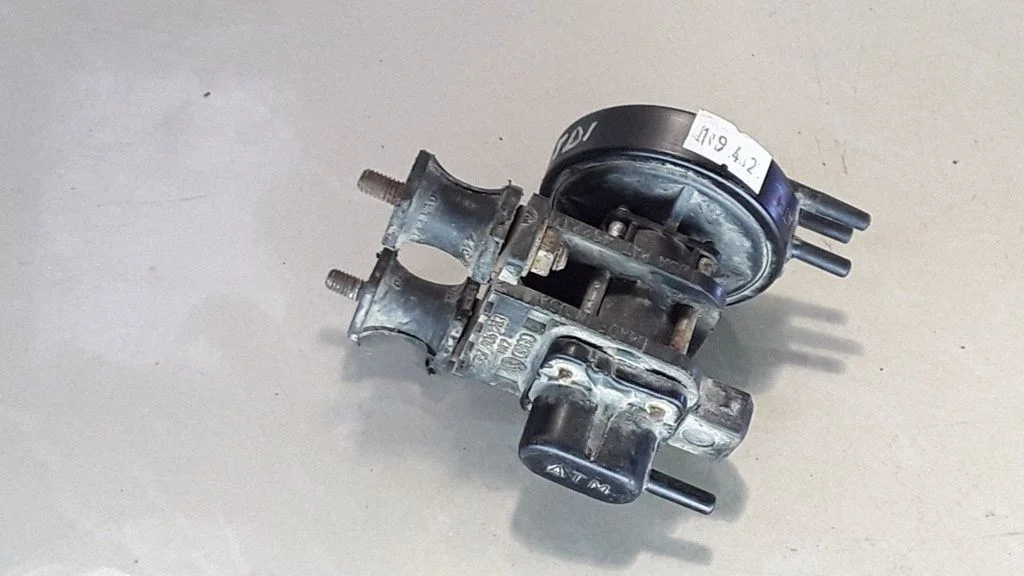 Turbo solenoid valve – Audi 100 S4 C4 (1990-1995)