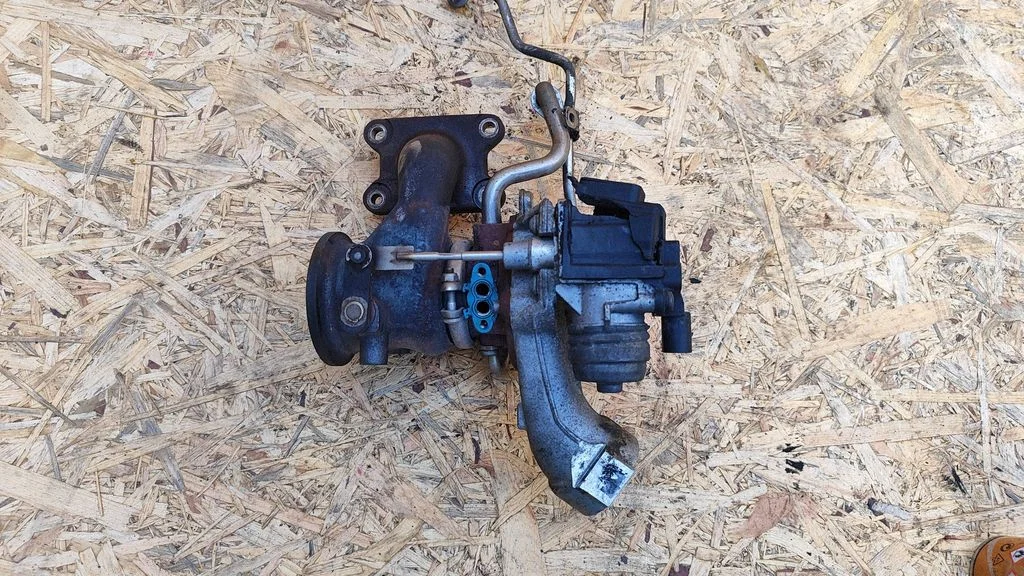 Turbo 04E145704P