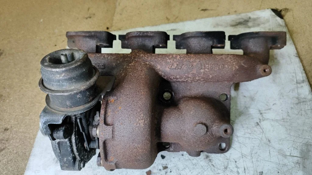 Turbo 2S7Q6K682AG