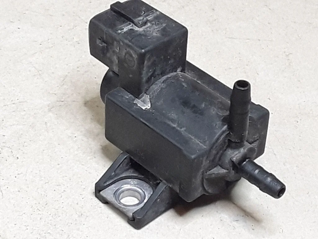 Turbo solenoid valve – Toyota Avensis T250 (2006-2009)