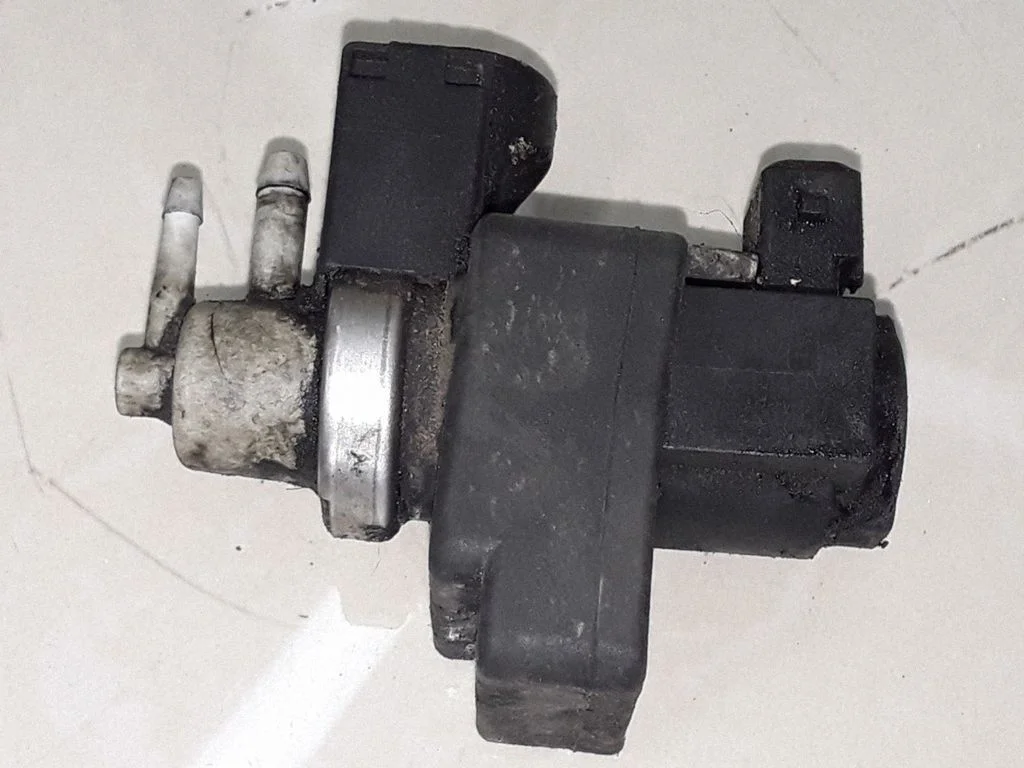 Turbo solenoid valve – Renault Scenic II -  Grand scenic II (2003-2006)