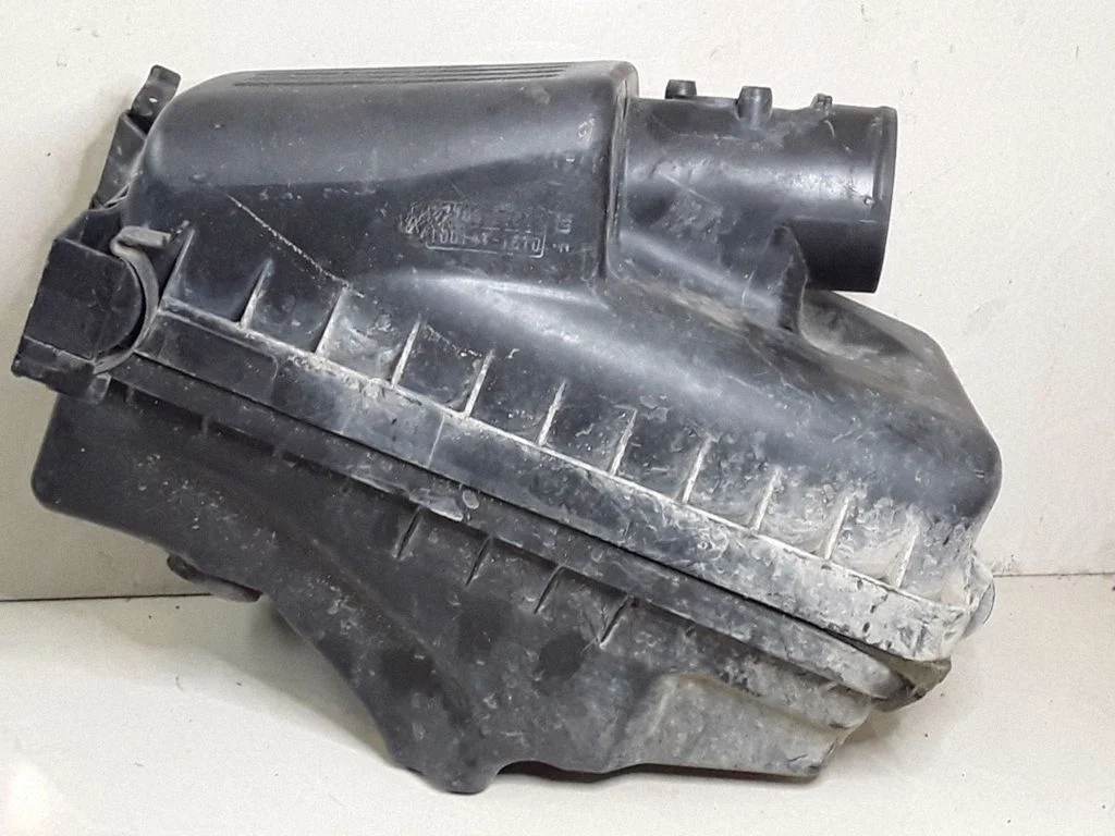 Õhufiltri korpus – Toyota Corolla Verso E121 (2001-2004)