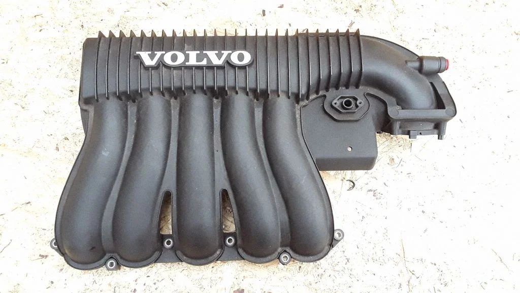 Sisselaskekollektor – Volvo V50 (2004-2007)