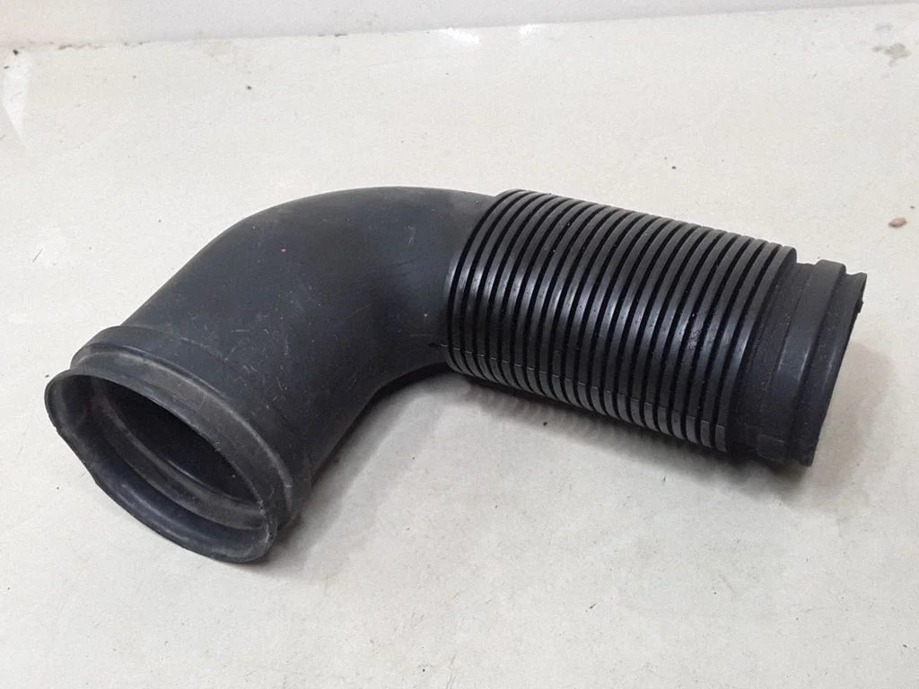 Air intake duct part – BMW 5 Series E39 (1996-2003)