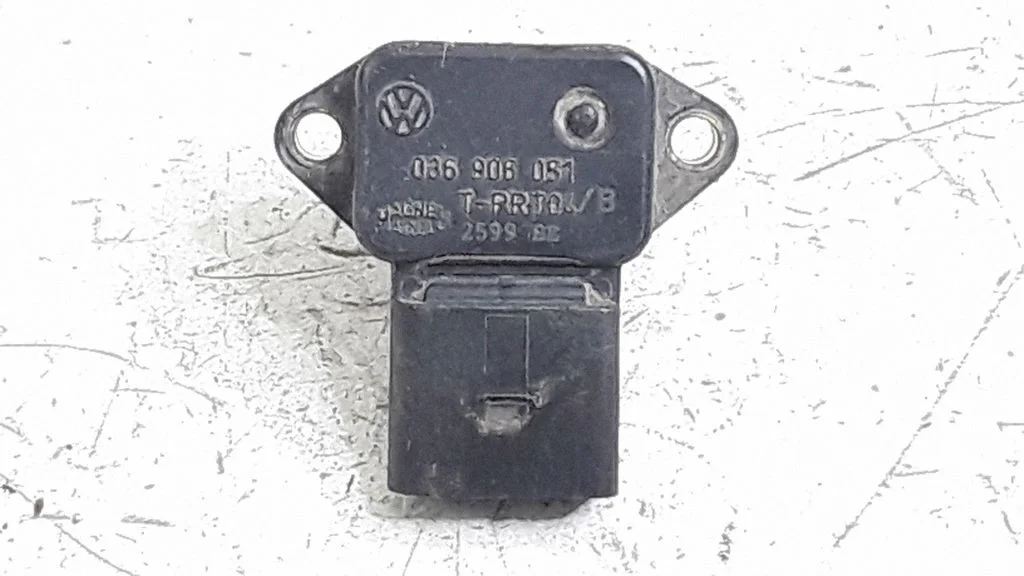 Õhurõhu andur 036906051