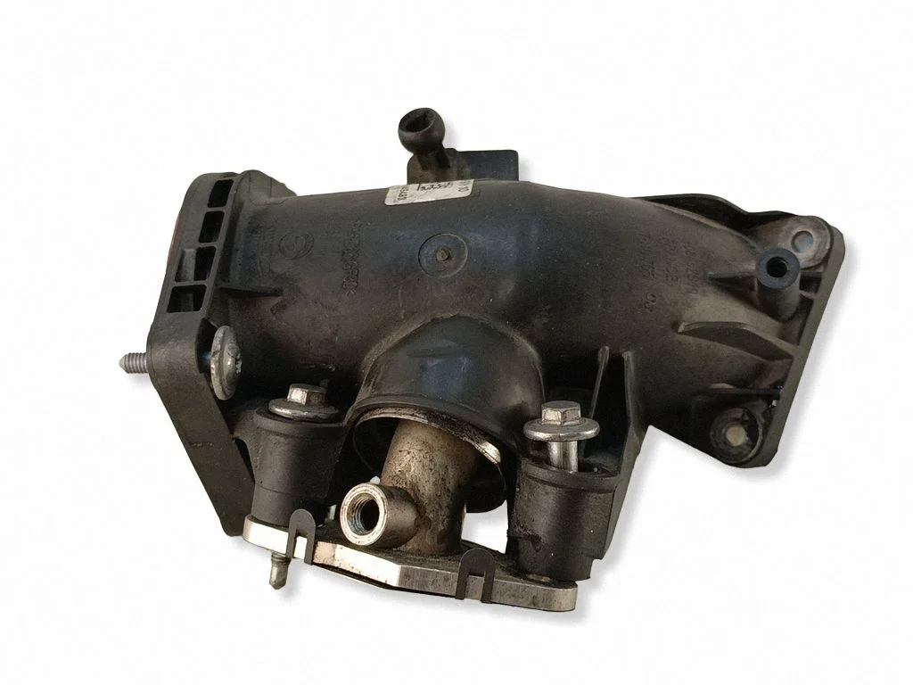 Air intake duct part – BMW 4 Series F32 F33 (2013-2020)