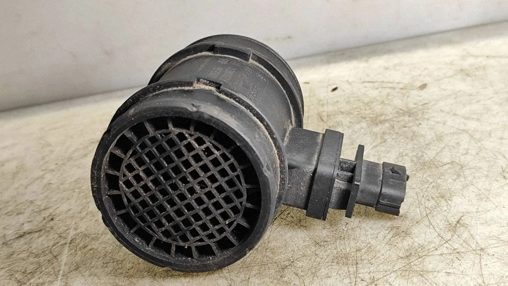 Mass air flow meter 0281002618