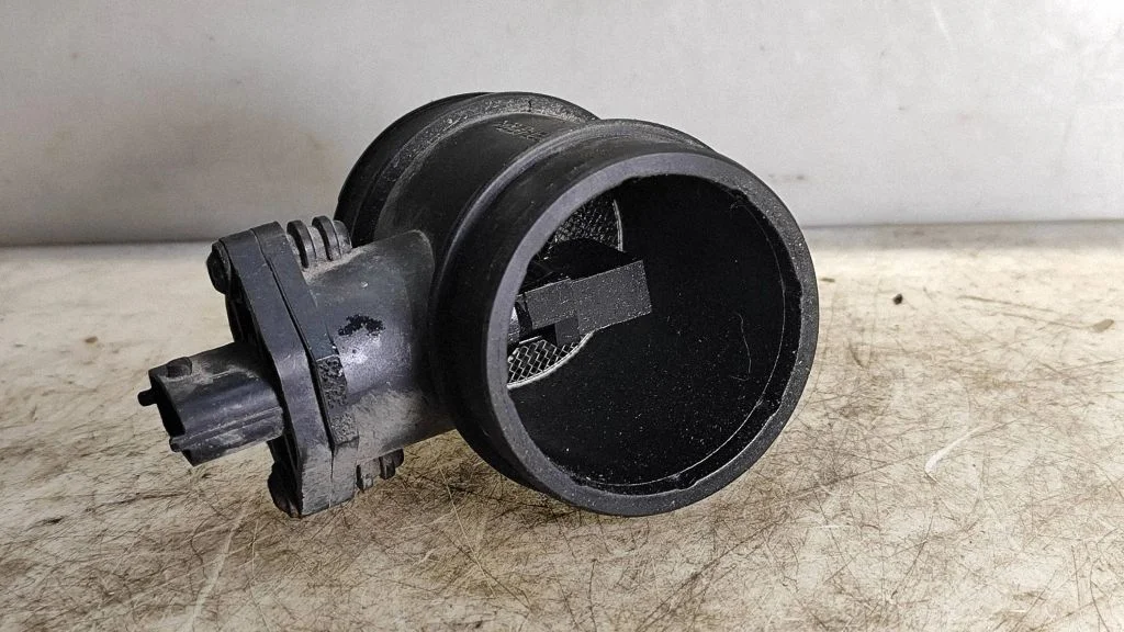 Mass air flow meter 0281002180
