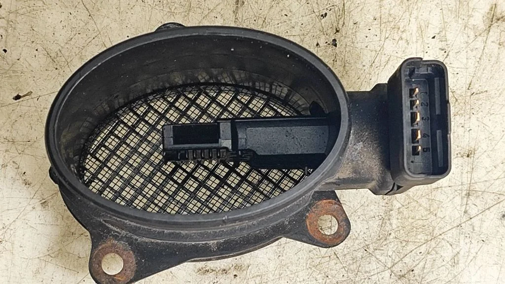 Mass air flow meter 72834204