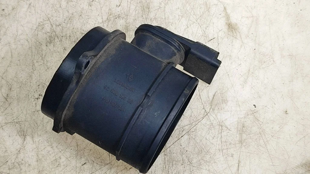 Mass air flow meter 72834204