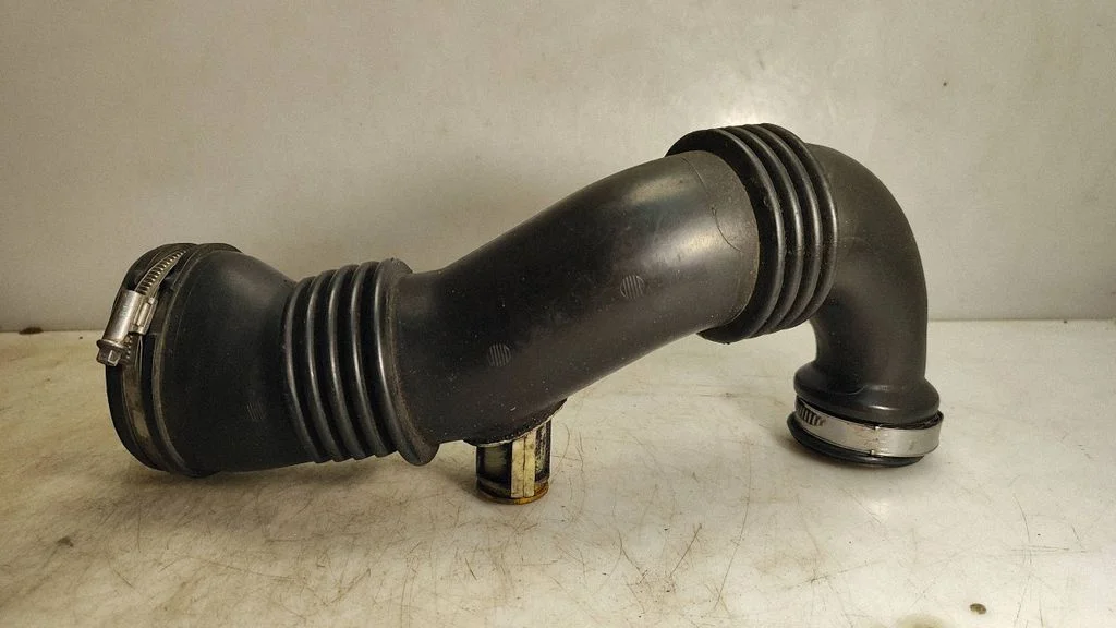 Air intake hose/pipe 9656953680