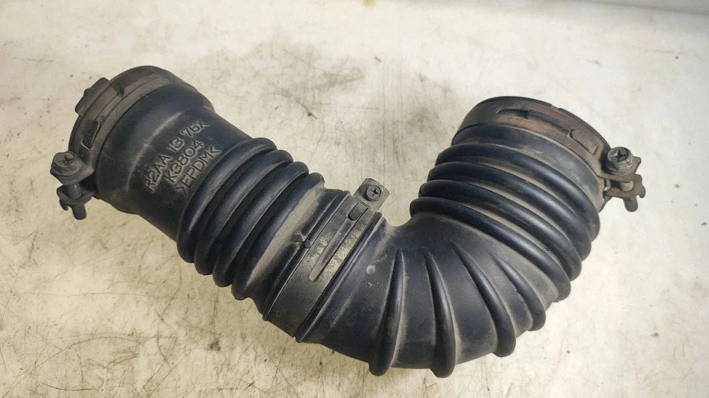 Air intake hose/pipe R2AA1376X