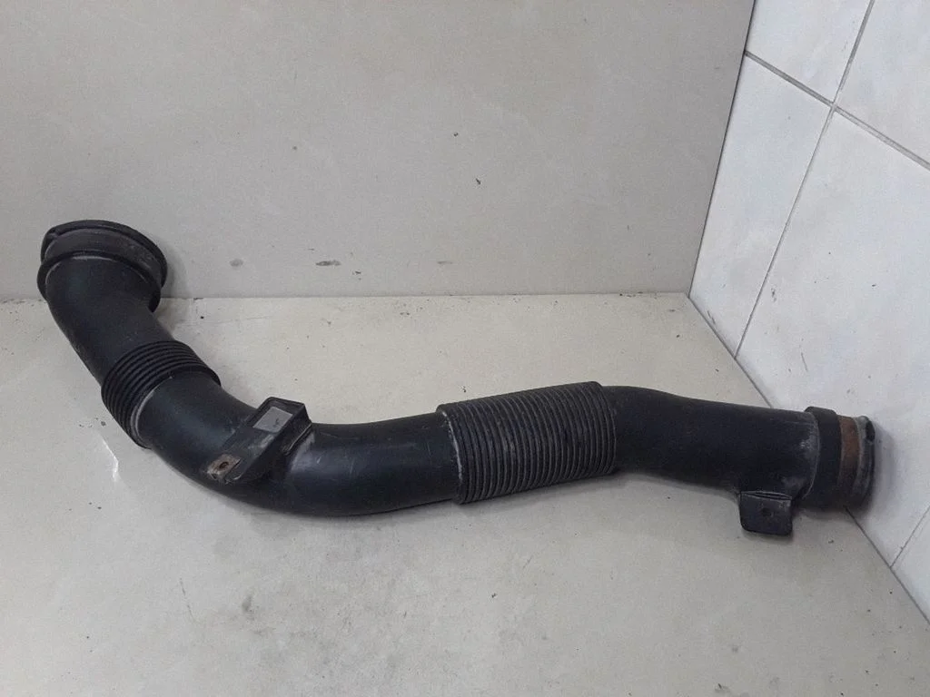 Air intake hose/pipe 55557413