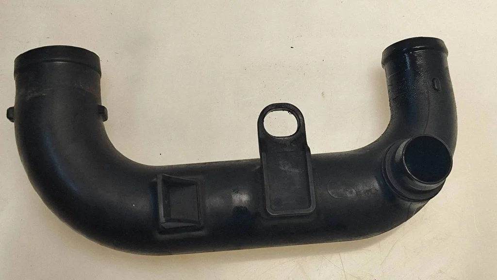 Õhu sisselaske voolik (-ud)/ toru (-d) – Opel Corsa D (2006-2014)