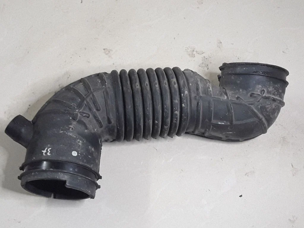 Air intake hose/pipe 1S719C623AH
