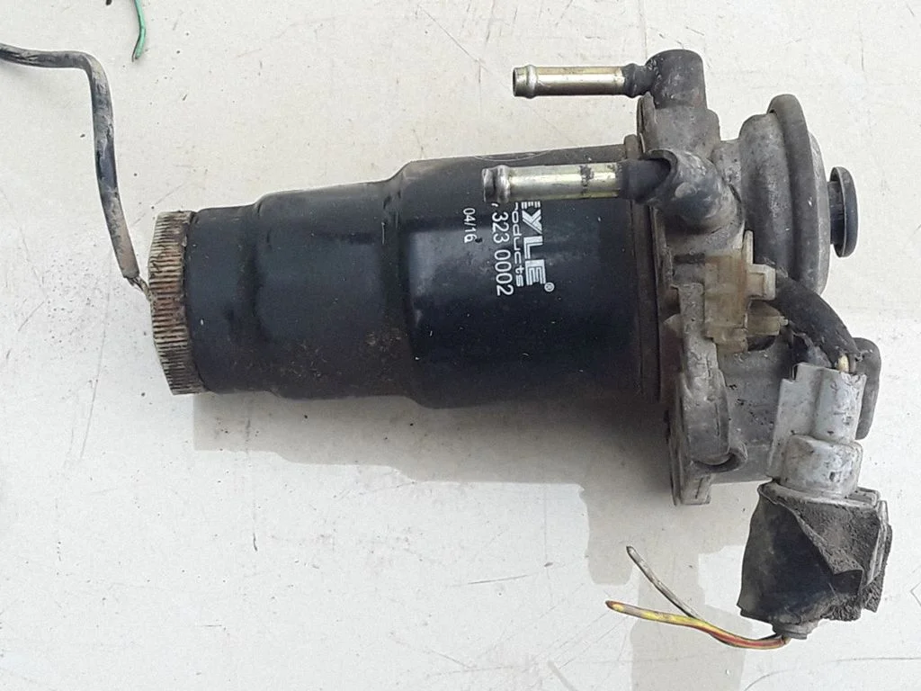 Fuel filter – Toyota Corolla Verso E121 (2001-2004)