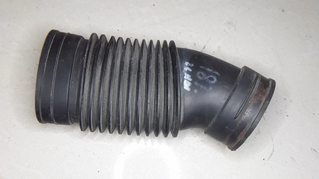 Air intake hose/pipe 98078107A