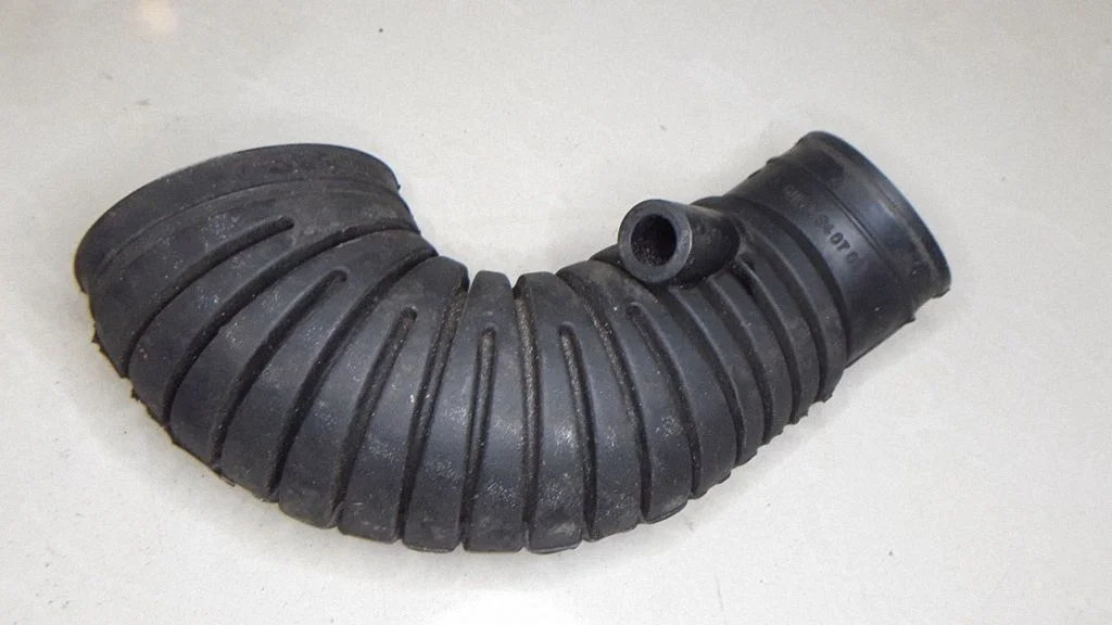 Air intake hose/pipe A6060940709