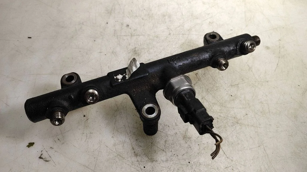 Kütuse magistraaltoru – Ford S-MAX (2006-2015)
