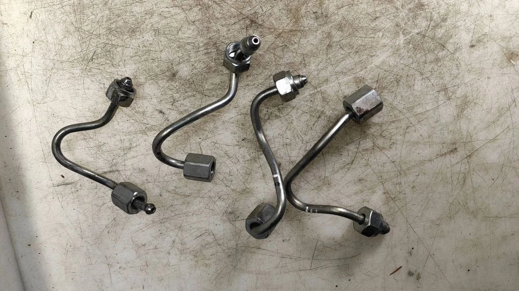 Fuel injector supply line/pipe – Mini Cooper Countryman R60 (2011-2016)
